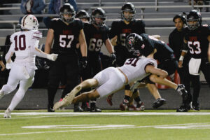 20251031_AustinHighFootballatBowie_AAA_4746