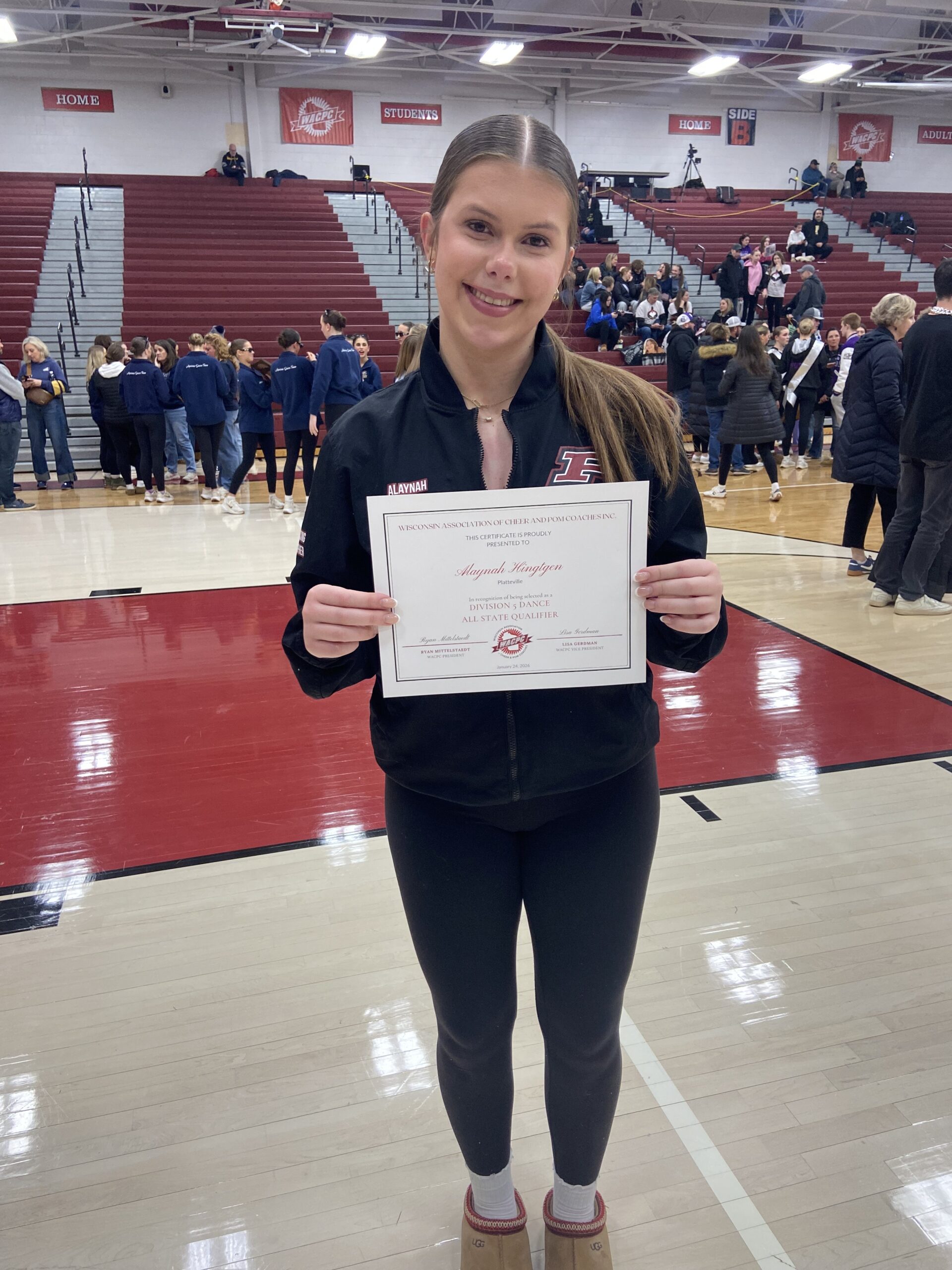 Senior Alaynah Hingtgen