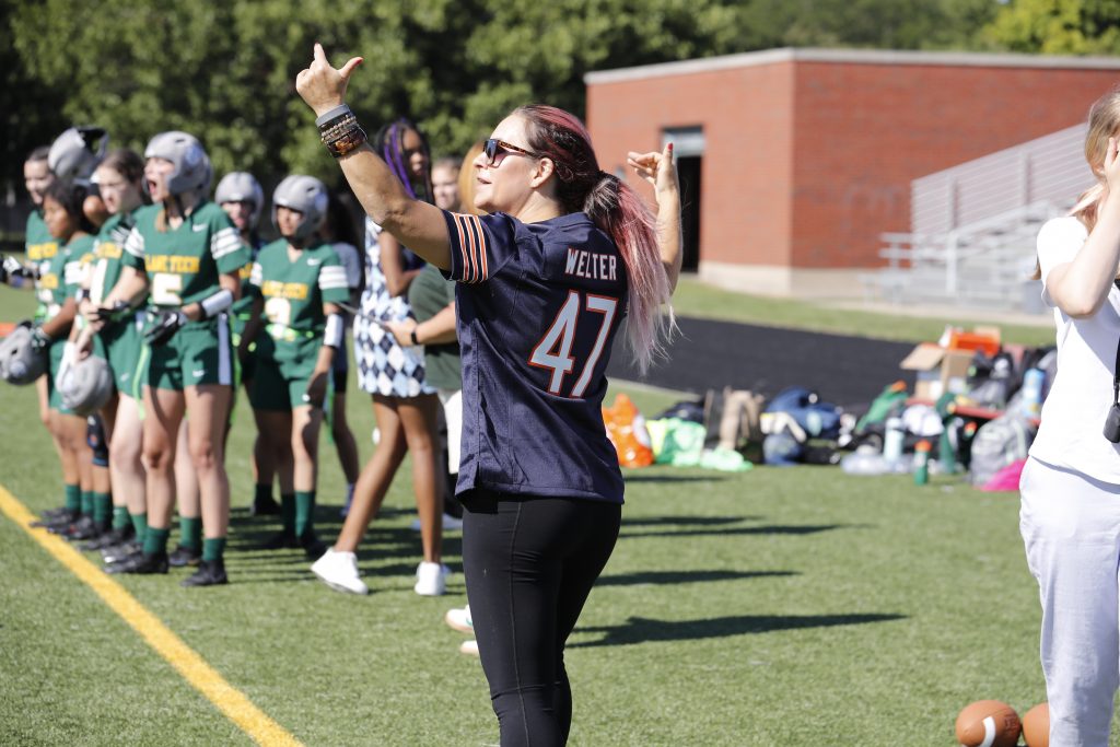 Jen Welter Sidelines Nike Kickoff Classic