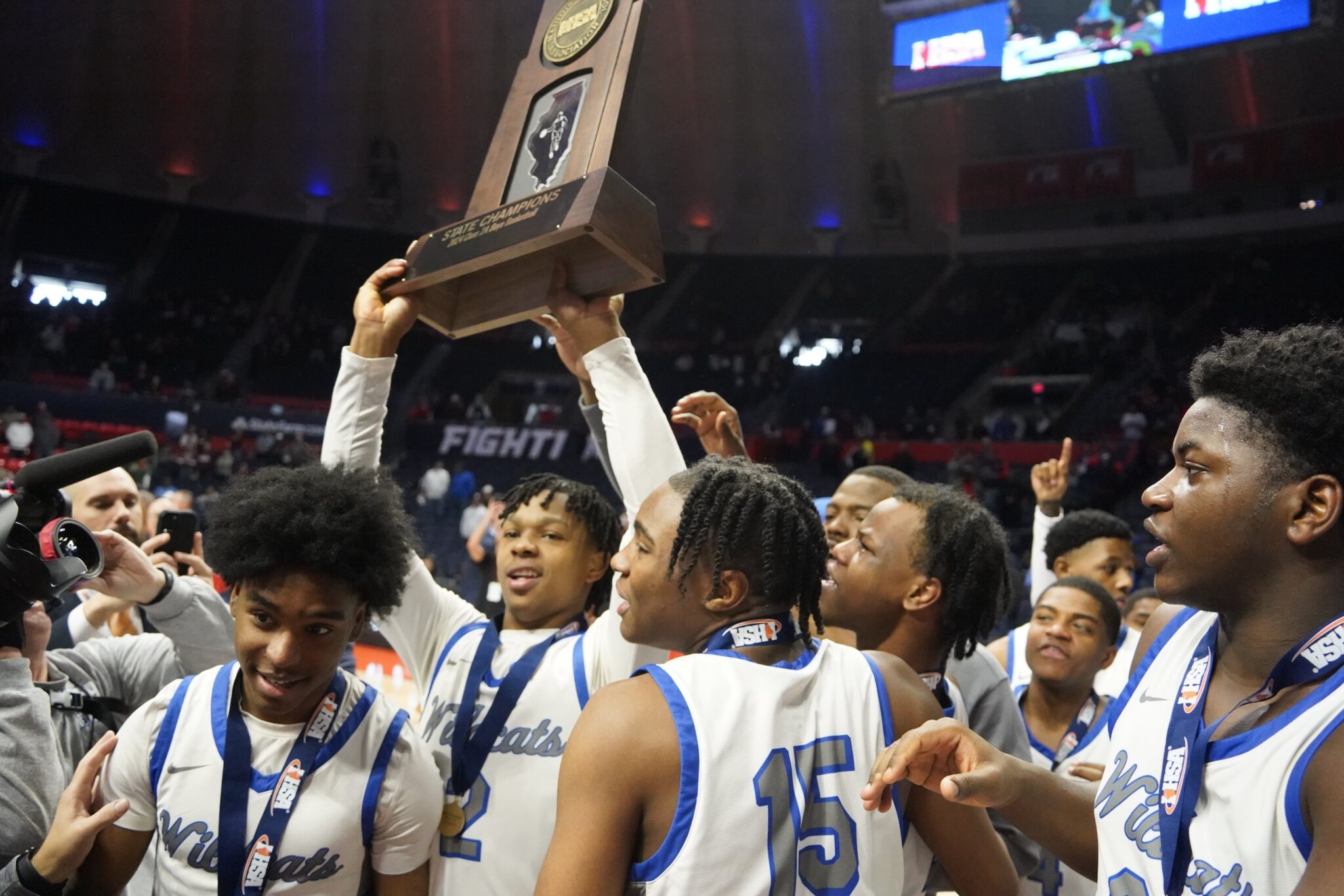 Phillips Wins IHSA 2A Boys Basketball State Championship, Its First ...