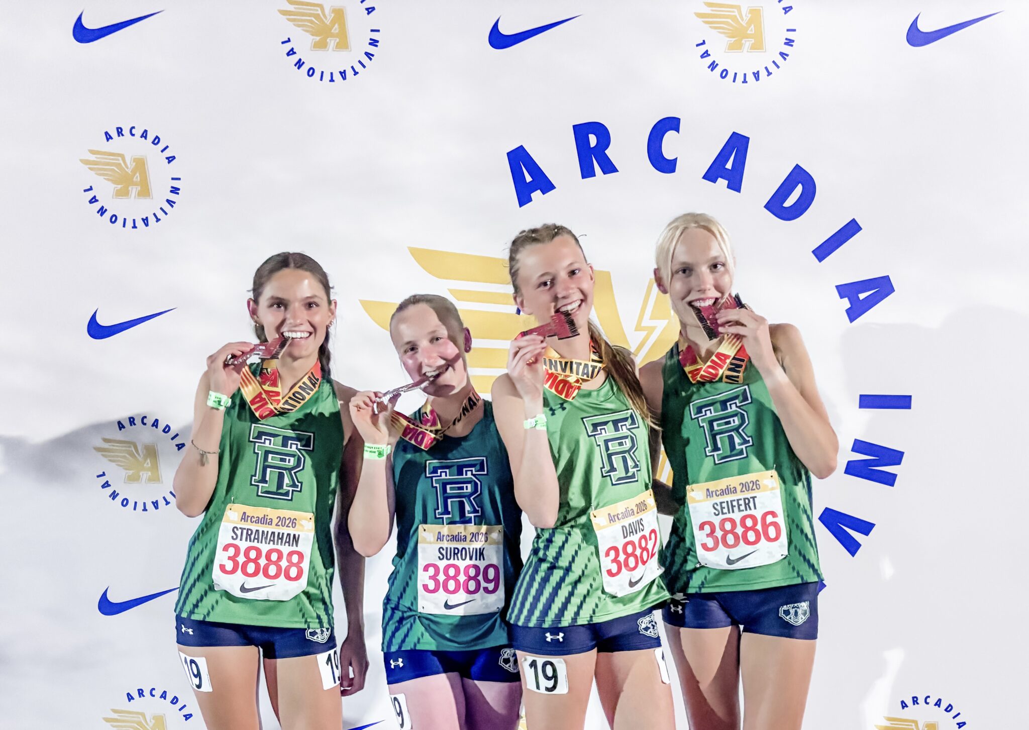 Boys and Girls Distance Runners Excel at Arcadia Meet in California ...