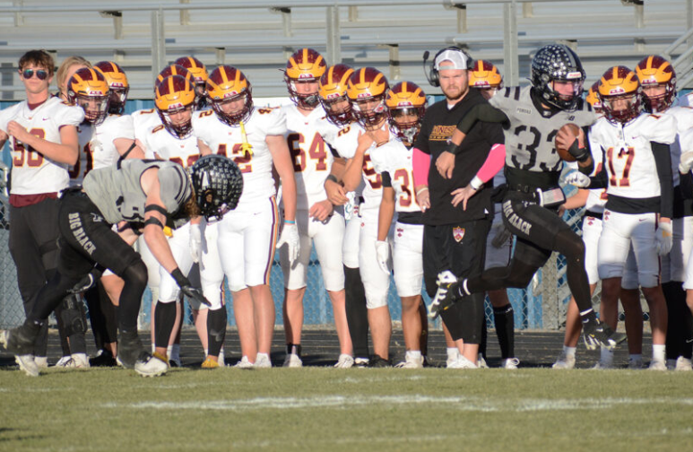 Pomona football stays on the rails to advance to 3A semis