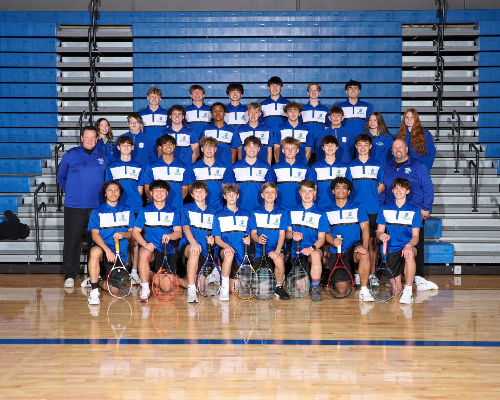 Boys tennis team photo.