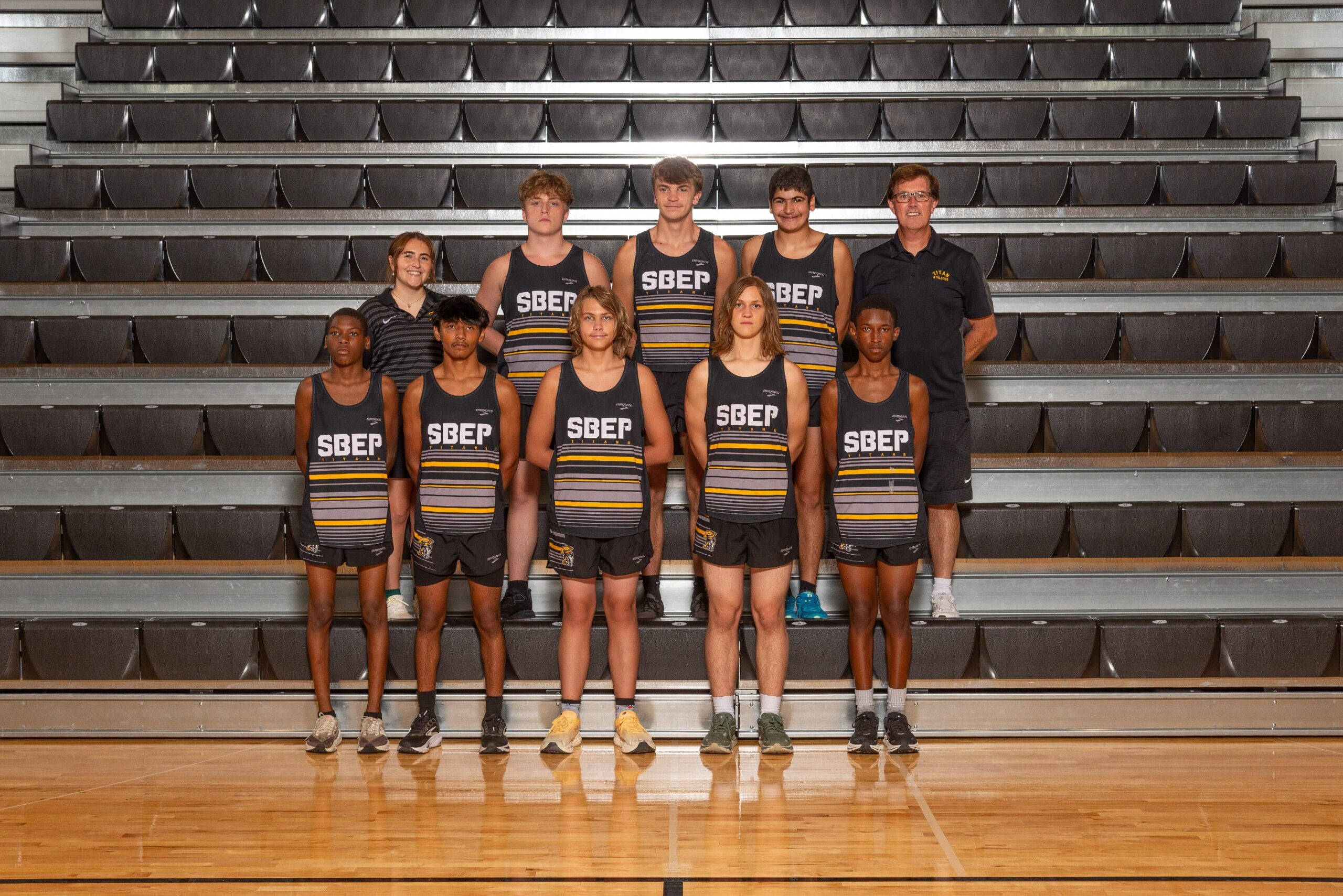 The St. Bernard-Elmwood Place 2025-2026 boys cross country team poses for a picture.