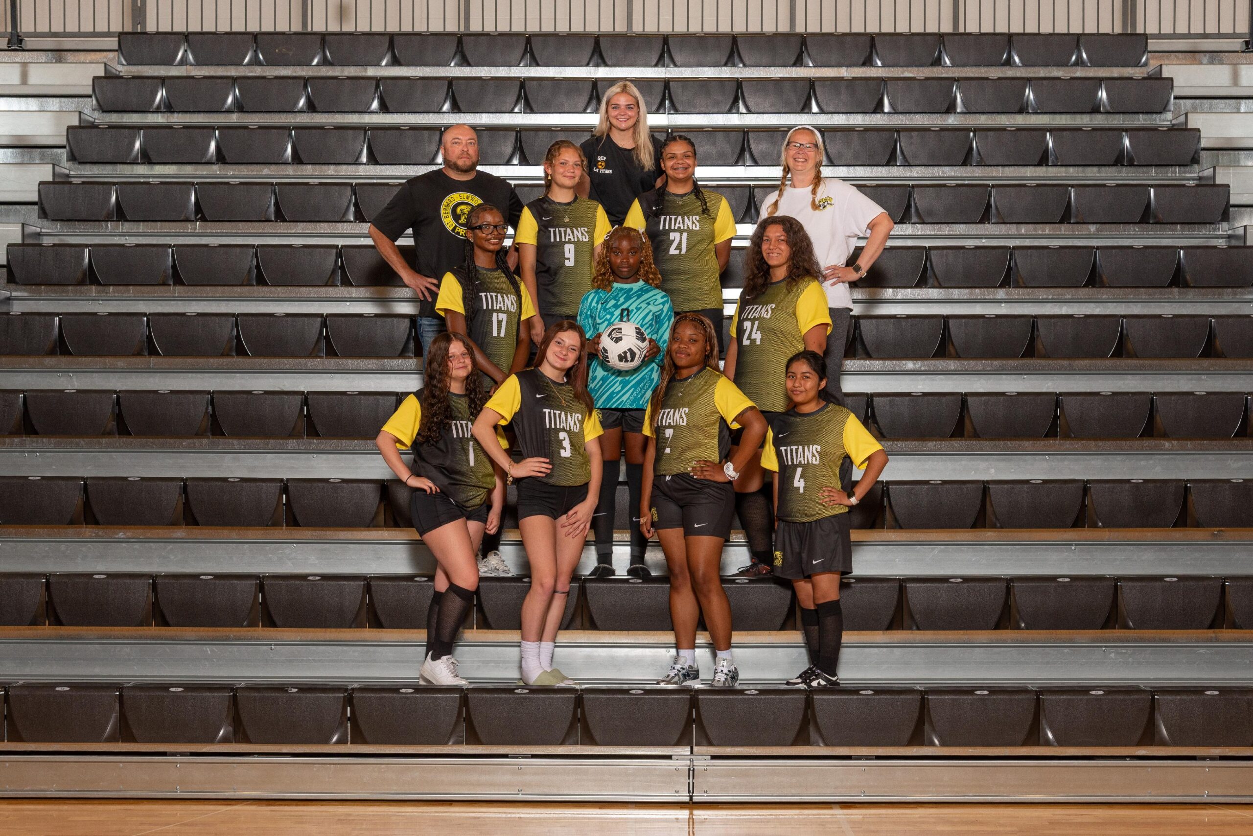 The 2025-2026 girls soccer team poses for a photo.