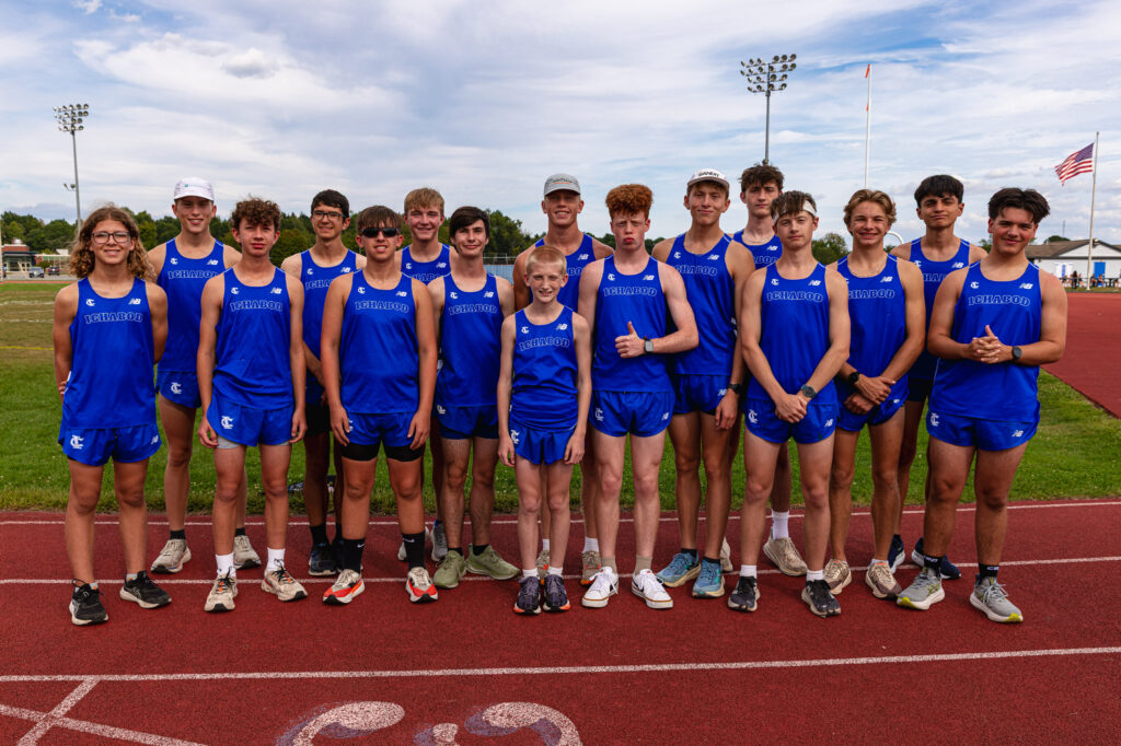 Boys Varsity Cross Country Team