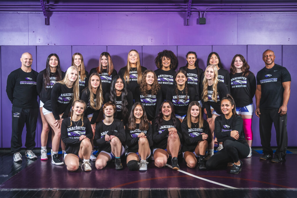 Girls Wrestling 25-26