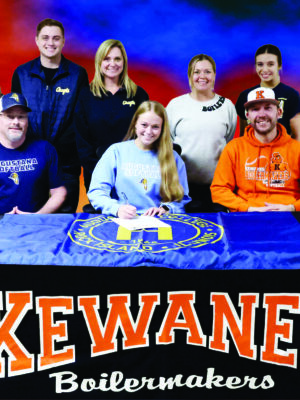 Gale Signs with Augustana