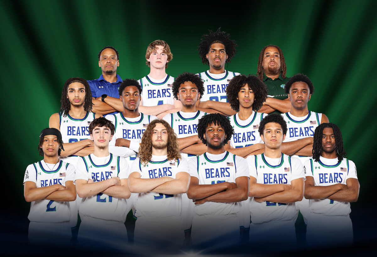 Varsity Boys Basketball Team Photo