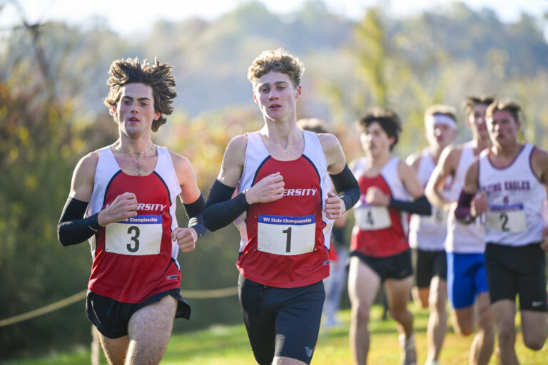 UHS cross country runners lead the pack