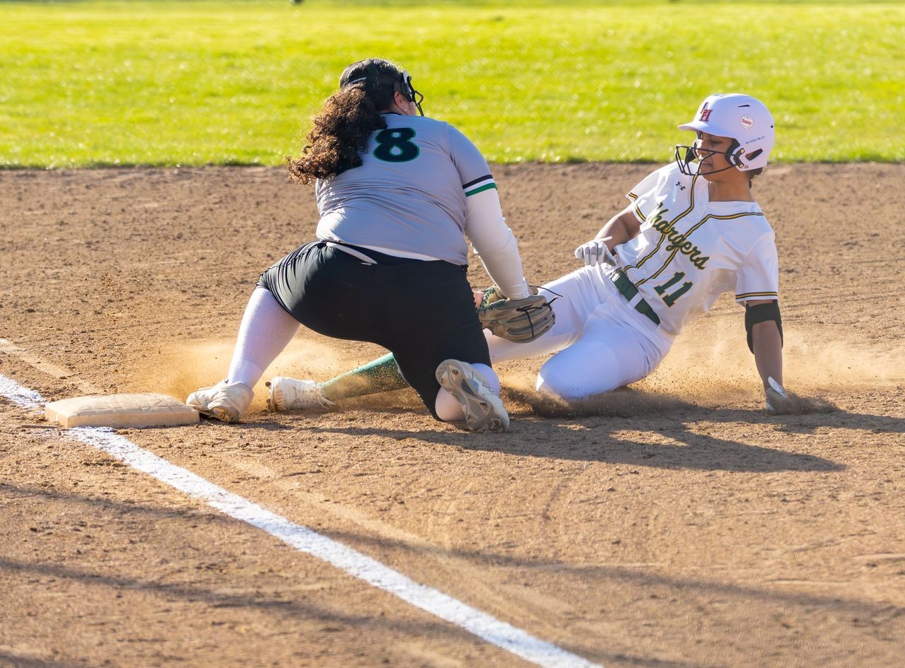 Fastpitch Softball | North Puget Sound League