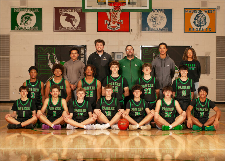 Boys Varsity Basketball Team Picture