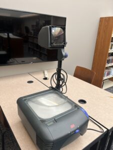 3M 1885 Overhead Projector Model OH1800AJW 120V, 60Hz, 5A, SN 338786