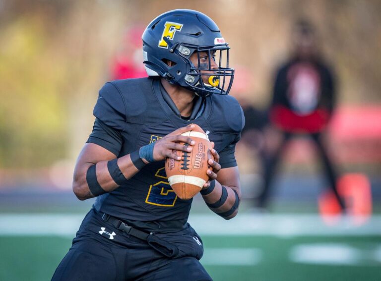 December 8, 2019: Photos from Dunbar vs. Friendship Collegiate - DCSAA AA Football Championship at Catholic University in Washington, D.C.. Cory Royster / Cory F. Royster Photography