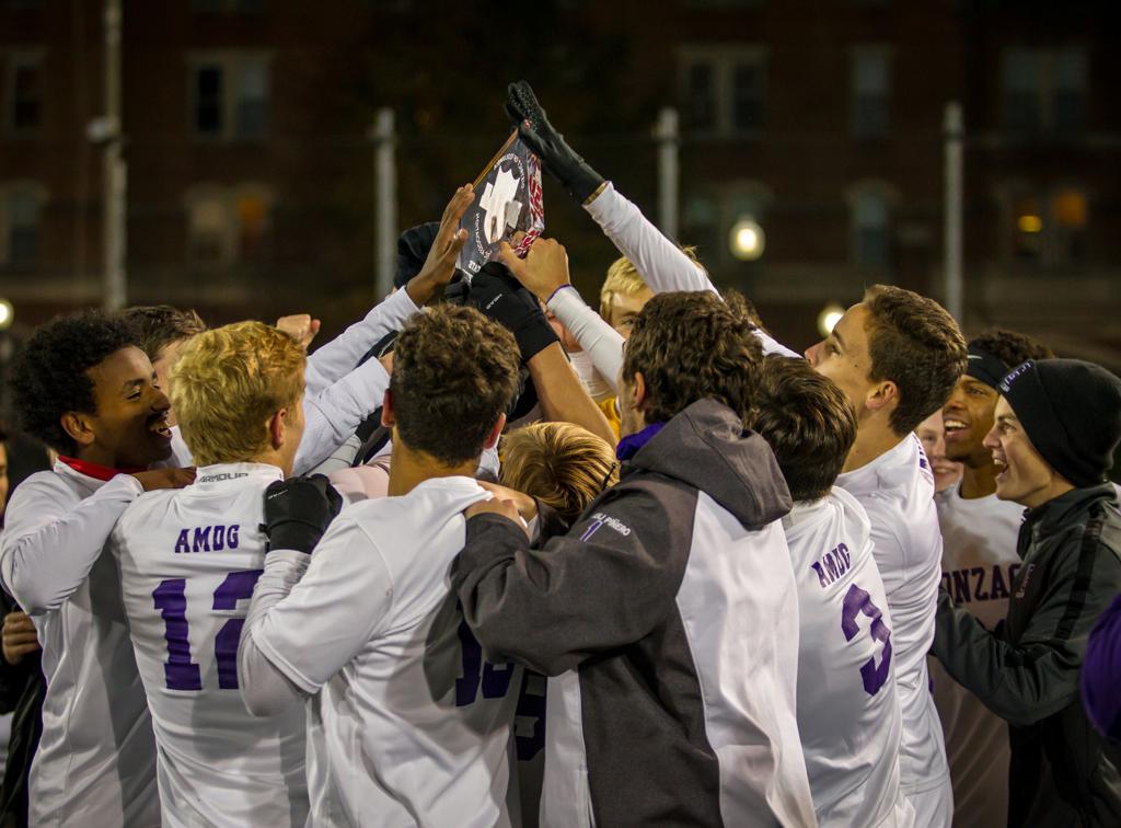 November 11, 2017: Action From Gonzaga vs St. Alban's - DCSAA Boys Soccer Championship at Georgetown University in Washington, D.C.. Cory Royster / Cory F. Royster Photography